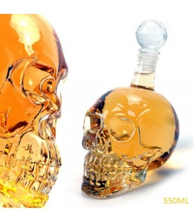 Стъклена бутилка във формата на череп 550 мл.